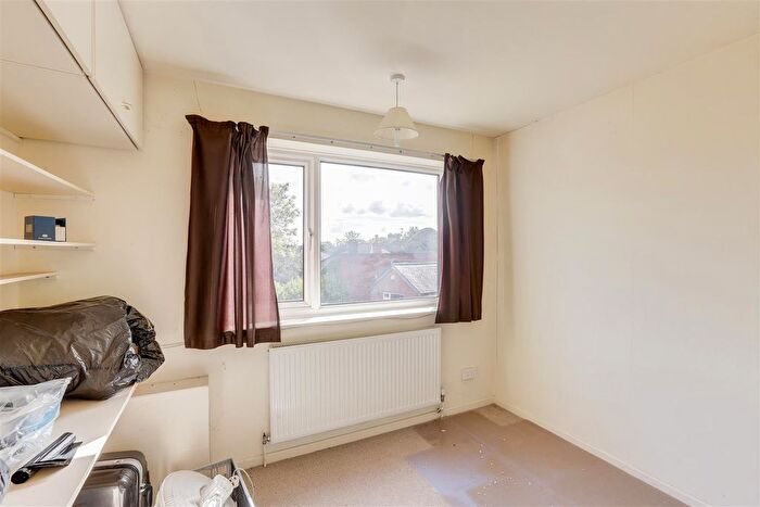 2 Bedroom Detached House For Sale In Bar Lane, Basford, Nottinghamshire, NG6