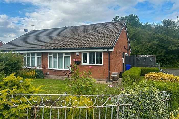 2 Bedroom Bungalow For Sale In Dalmahoy Close, Manchester, Greater Manchester, M40
