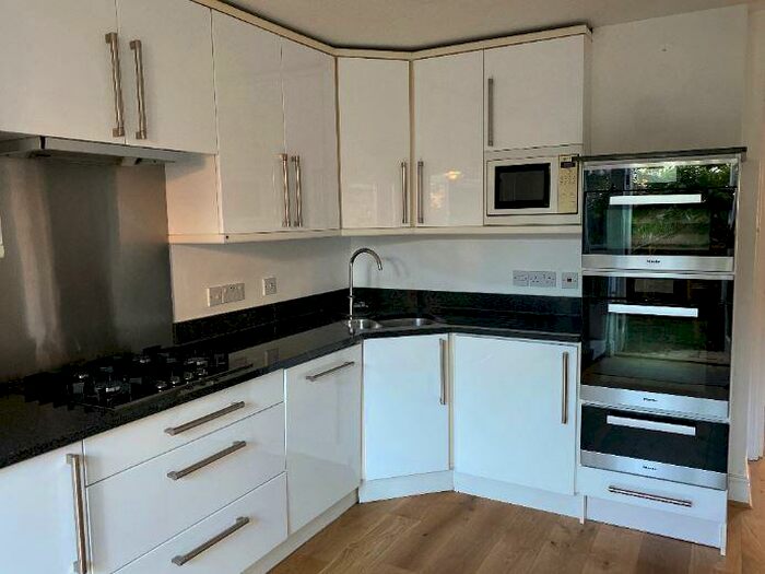 4 Bedroom Terraced House To Rent In Church Street, Saffron Walden, CB10