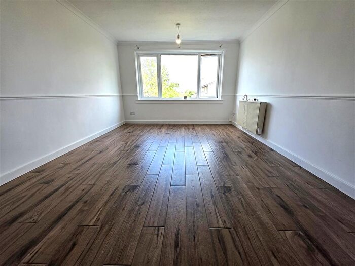 1 Bedroom Flat To Rent In Ballochmyle, St Leonards, East Kilbride, G74