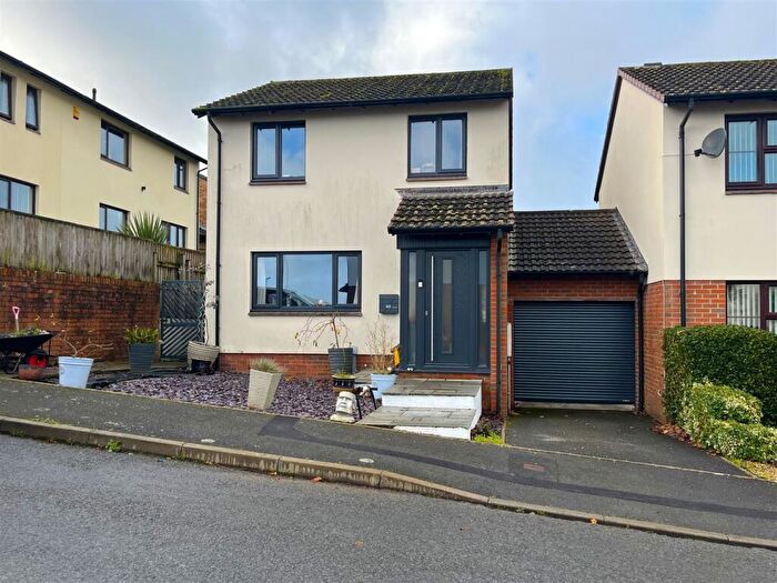 3 Bedroom House For Sale In Oaklands, Bideford, EX39