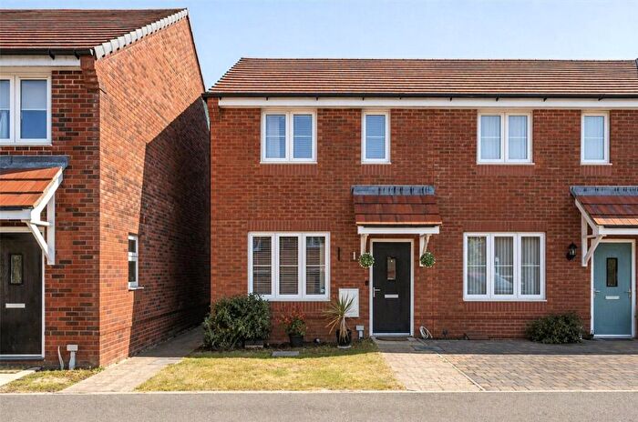 2 Bedroom Semi Detached House For Sale In Conager Close, Nursling, Southampton, Hampshire, SO16