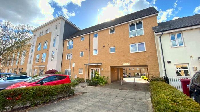 1 Bedroom Apartment To Rent In Merrick House, Whale Avenue, Reading, Berkshire, RG2