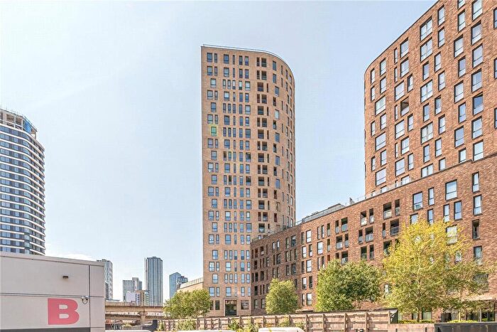 1 Bedroom Apartment To Rent In Roosevelt Tower, Williamsburg Plaza, London, E14