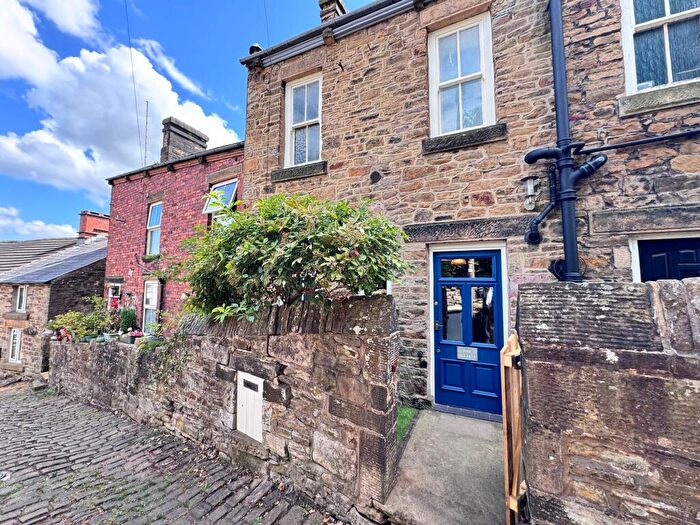 2 Bedroom Maisonette For Sale In Terrace Road, Chapel-En-Le-Frith, SK23