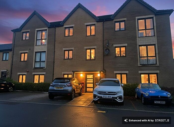 2 Bedroom Flat For Sale In The Moorings, Pucklechurch, BS16