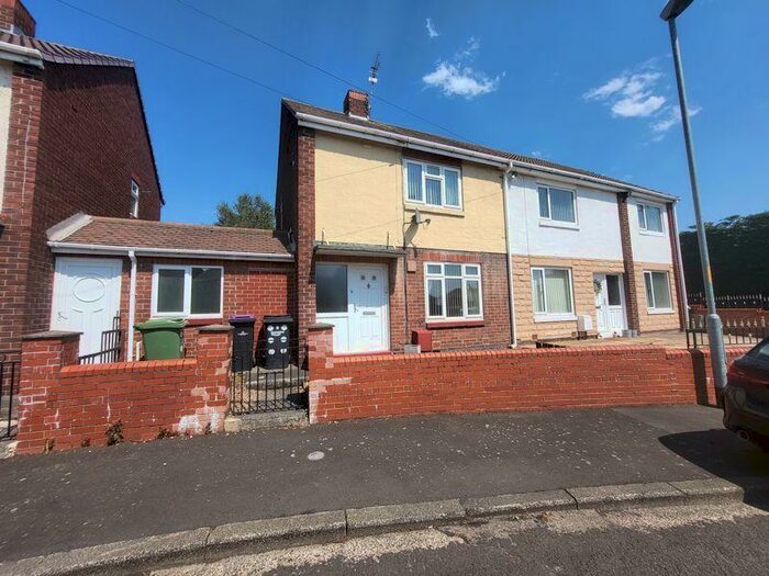 3 Bedroom Semi-Detached House To Rent In Millfield West, Bedlington, NE22