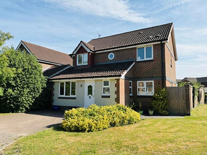 3 Bedroom Detached House For Sale In Rother Garth, Didcot, OX11