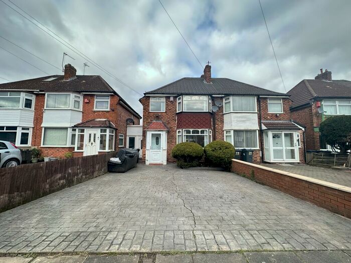3 Bedroom Semi-Detached House To Rent In Falmouth Road, Hodge Hill, B34