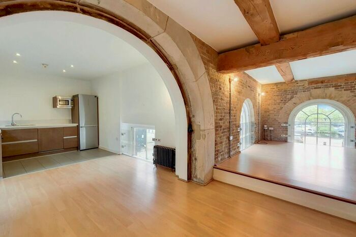 2 Bedroom Flat To Rent In Building, Woolwich, London, SE18