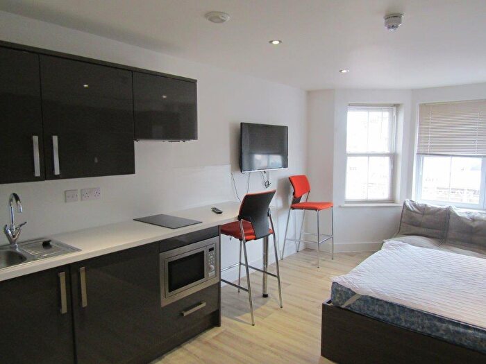 Studio To Rent In High Road, Southampton, SO16