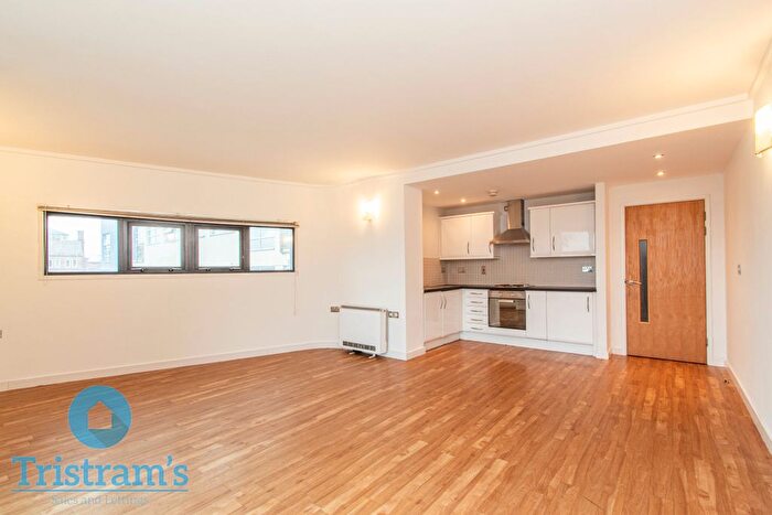 1 Bedroom Flat To Rent In The Ice House, Bolero Square, NG1