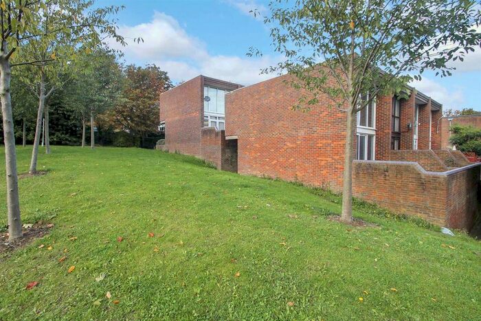 1 Bedroom Terraced House To Rent In Old Groveway, Simpson, Milton Keynes, MK6