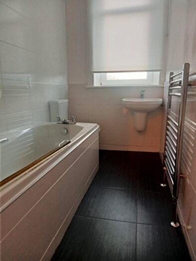 2 Bedroom Flat To Rent In Danes Drive, Knightswood, Glasgow, G14