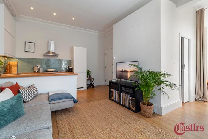 1 Bedroom Flat To Rent In Coolhurst Road, Crouch End, N8