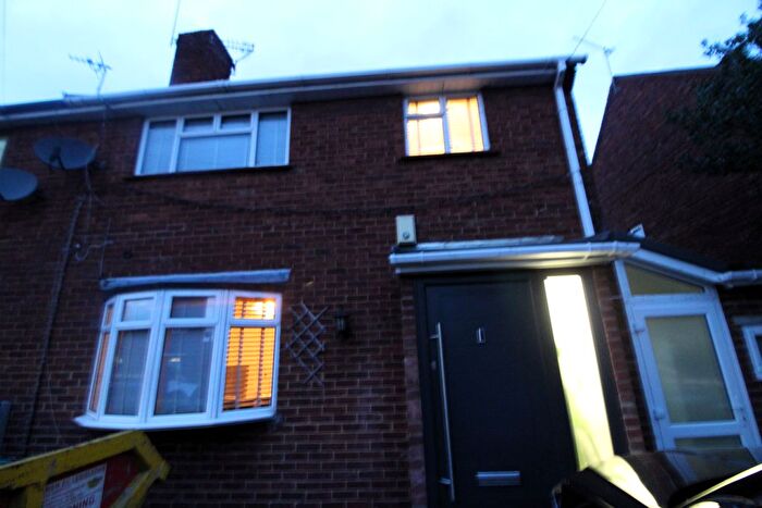 1 Bedroom Semi Detached House To Rent In Cedar Road, Erith, DA8