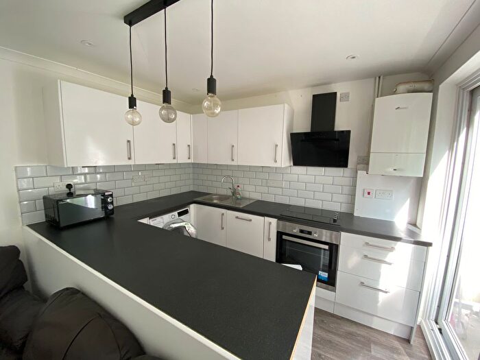 4 Bedroom Property To Rent In Edenbridge House, Canterbury, CT1