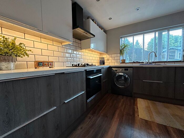 3 Bedroom Semi-Detached House To Rent In Lawford Road, Leamington Spa, CV31