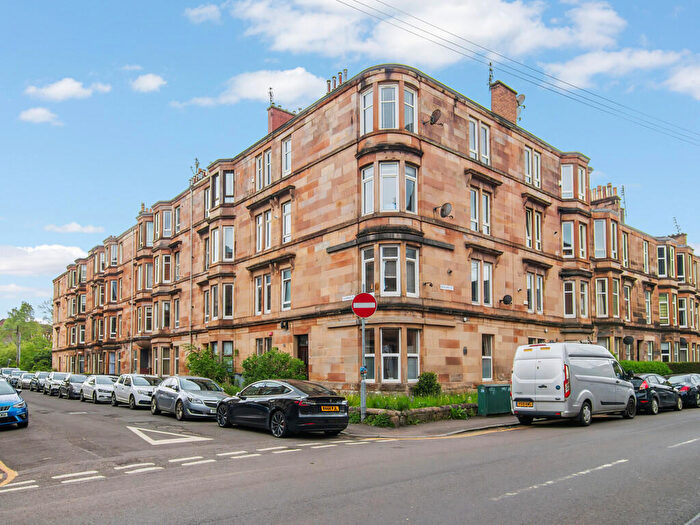 1 Bedroom Apartment To Rent In Holmhead Place, Cathcart, G44