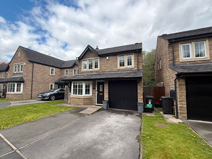4 Bedroom Detached House For Sale In Brookwater Close, Halifax, West Yorkshire, HX3