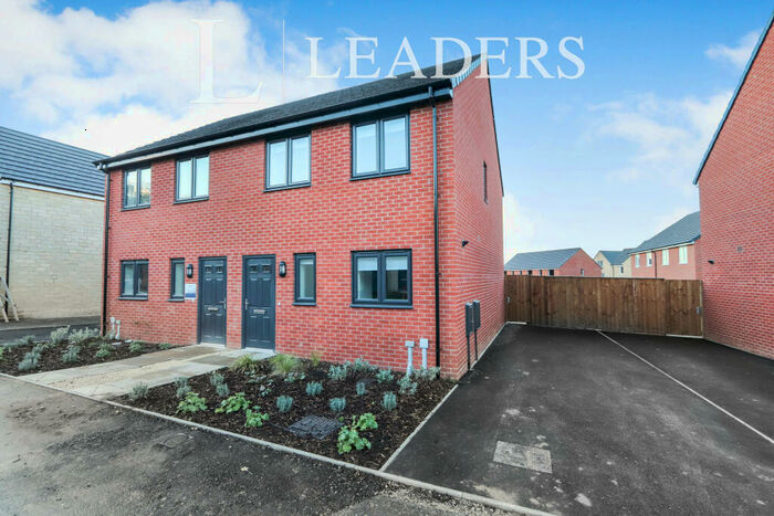 3 Bedroom Semi-Detached House To Rent In Limestone Avenue, Clay Cross, S45