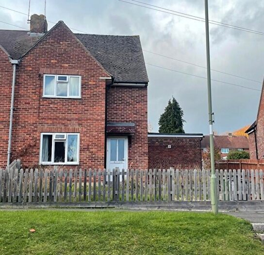 4 Bedroom Semi Detached House To Rent In Chatham Lane, Winchester, SO22