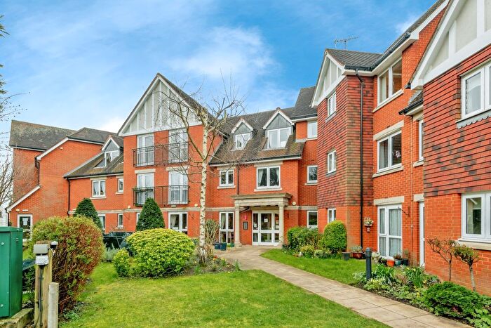 2 Bedroom Property To Rent In Linkfield Lane, Redhill, RH1