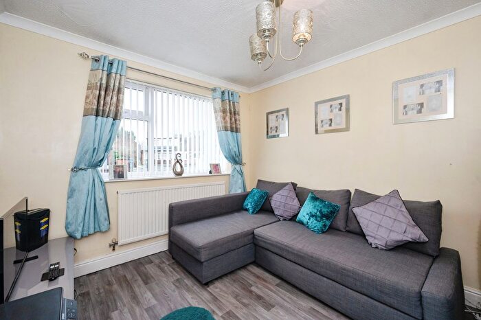 2 Bedroom Bungalow For Sale In Rostherne Close, Warrington, Cheshire, WA5