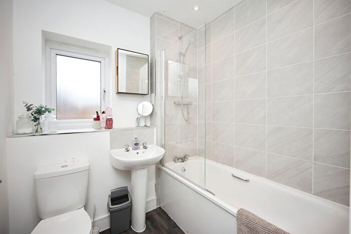 2 Bedroom Semi-Detached House For Sale In Poplar Drive, Meon Vale, Stratford-Upon-Avon, CV37