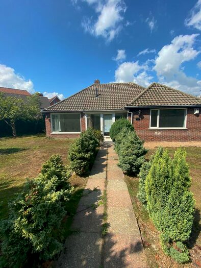 3 Bedroom Bungalow To Rent In Filsham Road, St. Leonards-On-Sea, TN38