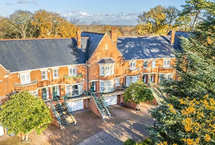 4 Bedroom Town House For Sale In St Anns Park, Virginia Water, GU25