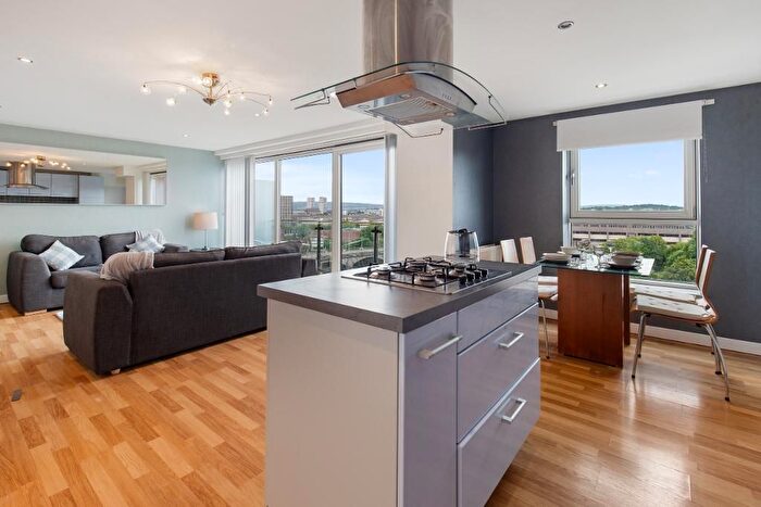 2 Bedroom Flat For Sale In Dunlop Street, Glasgow, G1