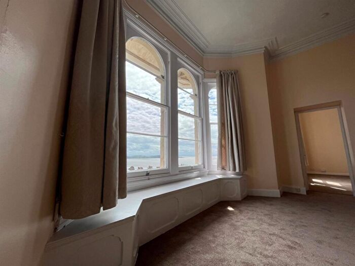 3 Bedroom Flat To Rent In South Road, Weston-Super-Mare, BS23