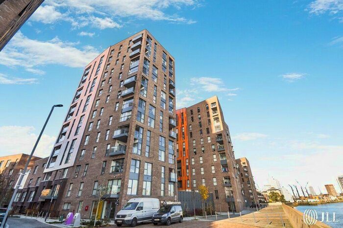 1 Bedroom Apartment For Sale In City Island Way, London, E14