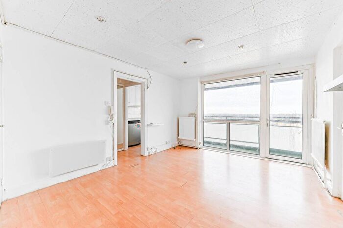 1 Bedroom Flat To Rent In Zodiac Court, Central Croydon, Croydon, CR0