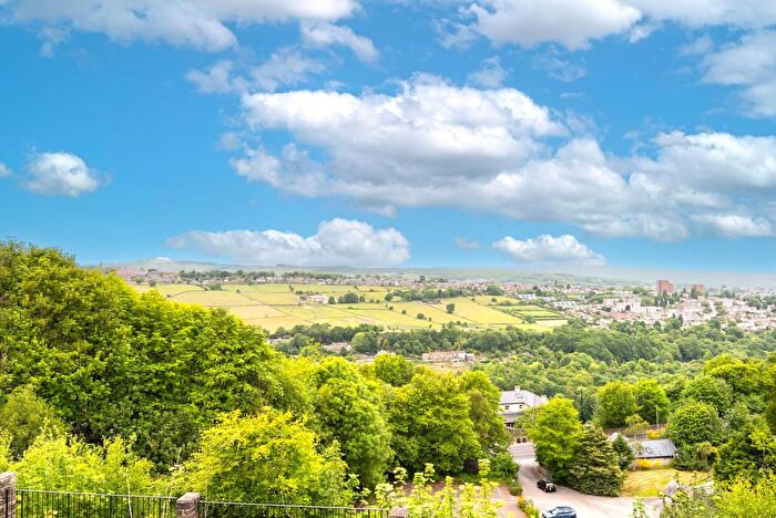 2 Bedroom Flat For Sale In Moorbank Road, Crosspool, Sheffield, S10