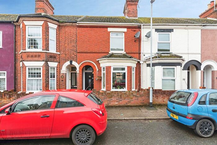 3 Bedroom Terraced House For Sale In Beresford Road, Lowestoft, NR32