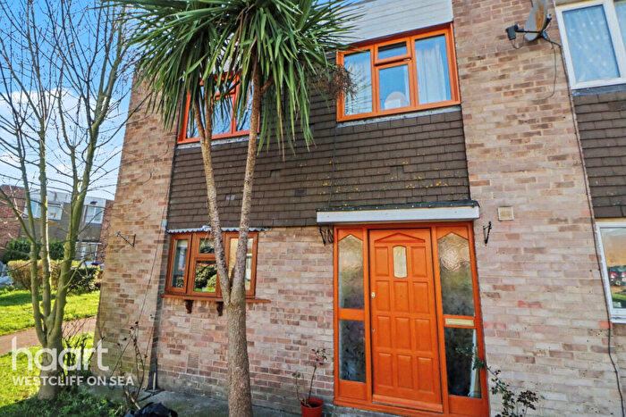 3 Bedroom End Of Terrace House For Sale In Carolines Close, Southend-On-Sea, SS2