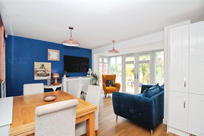 4 Bedroom Detached House For Sale In Sunloch Close, Burbage, Hinckley, Leicestershire, LE10