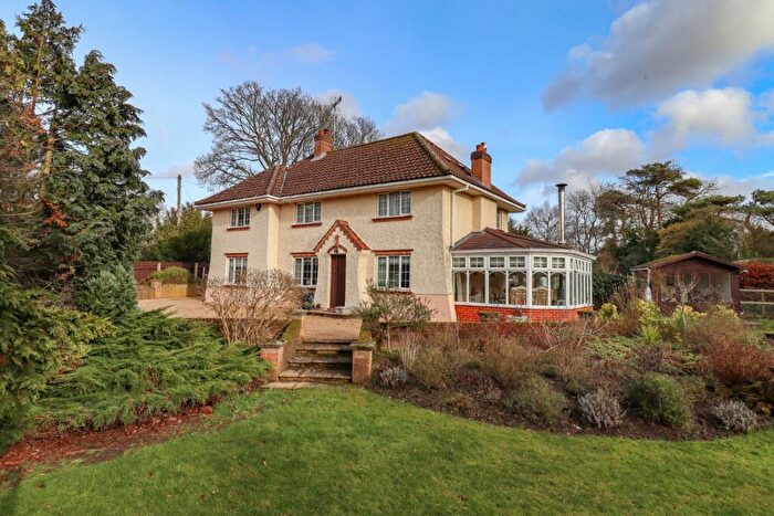 4 Bedroom Detached House For Sale In East Winch Road, Ashwicken, King's Lynn, Norfolk, PE32