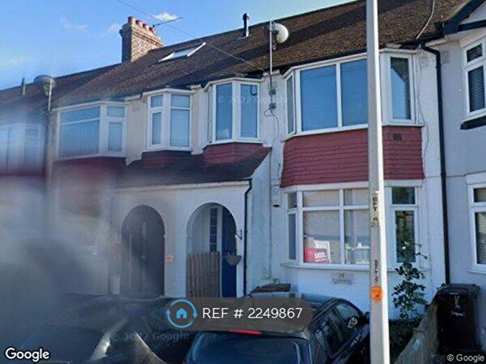 3 Bedroom Terraced House To Rent In Blaker Avenue, Rochester, ME1