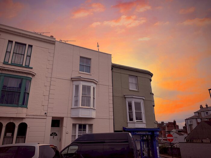 1 Bedroom Apartment To Rent In George Street, Ryde, PO33