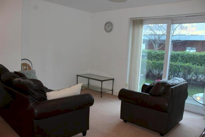 2 Bedroom Flat To Rent In Slater House, Woden Street, Manchester, M5