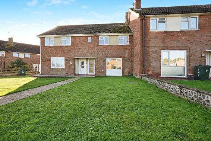 3 Bedroom Terraced House For Sale In Little Knoll, Ashford, Kent, TN23