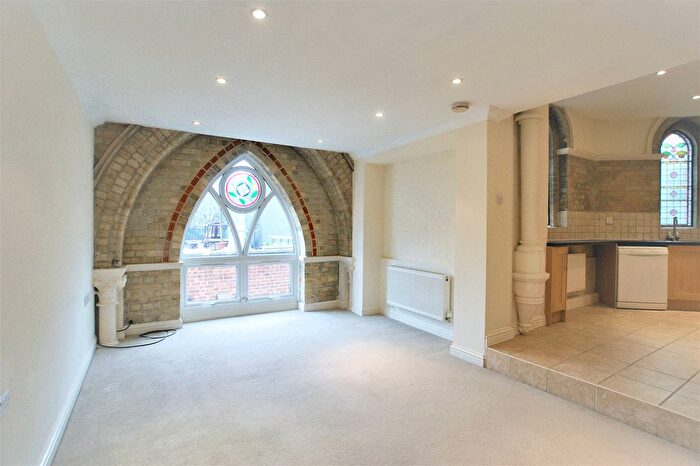 1 Bedroom Flat To Rent In Guildford Street, Chertsey, KT16