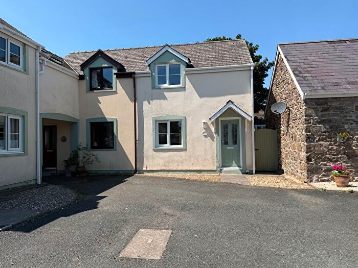 2 Bedroom End Of Terrace House For Sale In Spittal, Haverfordwest, SA62