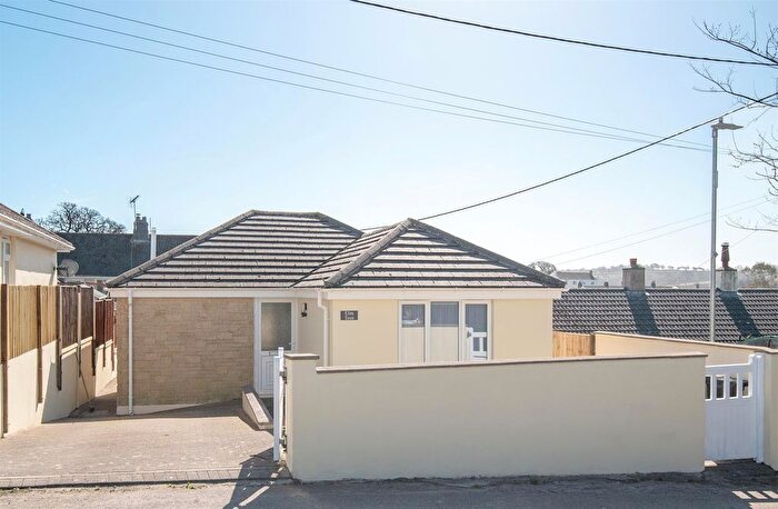 2 Bedroom Detached Bungalow For Sale In Passage Hill, Mylor, Falmouth, TR11