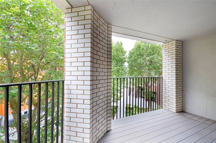 2 Bedroom Flat To Rent In Wansey Street, Elephant And Castle, SE17