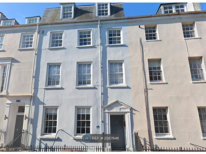 2 Bedroom Flat To Rent In Durnford Street, Plymouth, PL1