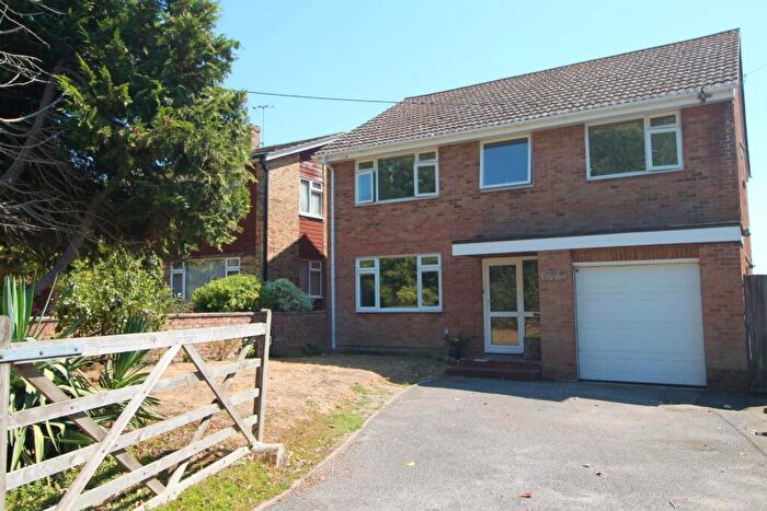 4 Bedroom Detached House For Sale In Grange Road, Netley Abbey, Southampton, SO31